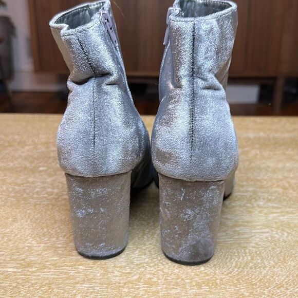 Steve Madden Stable Velvet Booties - Picture 4 of 9